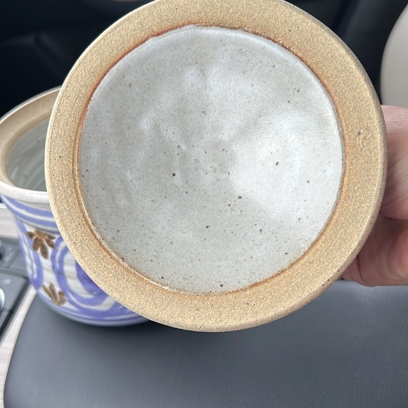 Vintage Art Studio Pottery Signed Glazed Bowl Dish w/Lid Twisted Handles Signed - Picture 10 of 12